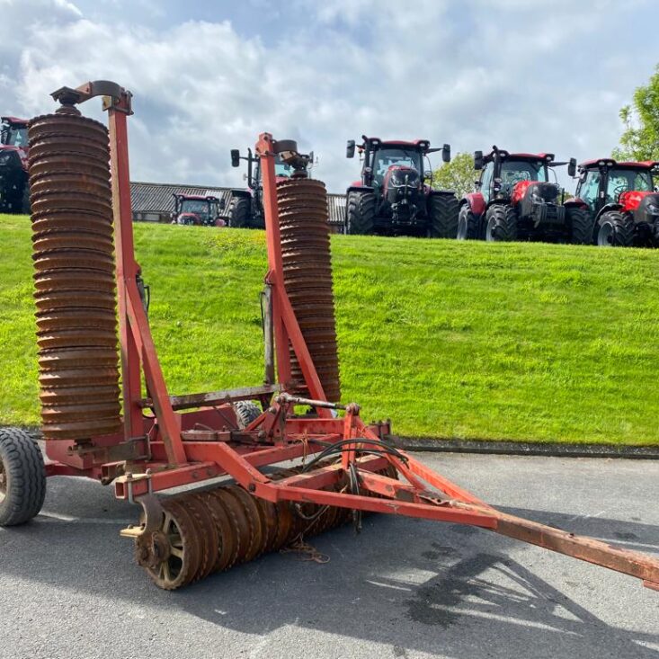 Lely 20' Hydraulic Folding Rollers CornthwaiteCornthwaite